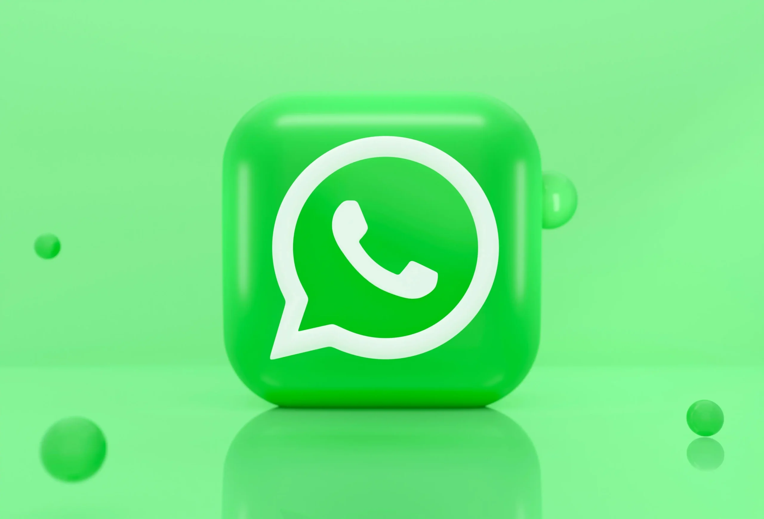 WhatsApp's new document scanning feature